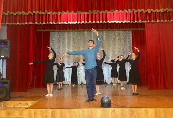 ИНГУШЕТИЯ. Всероссийскую акцию «Культурная суббота. Танцы народов России детям» активно поддержали жители Ингушетии