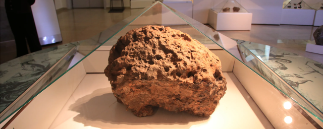 В остатках Челябинского метеорита обнаружили нетипичные кристаллы