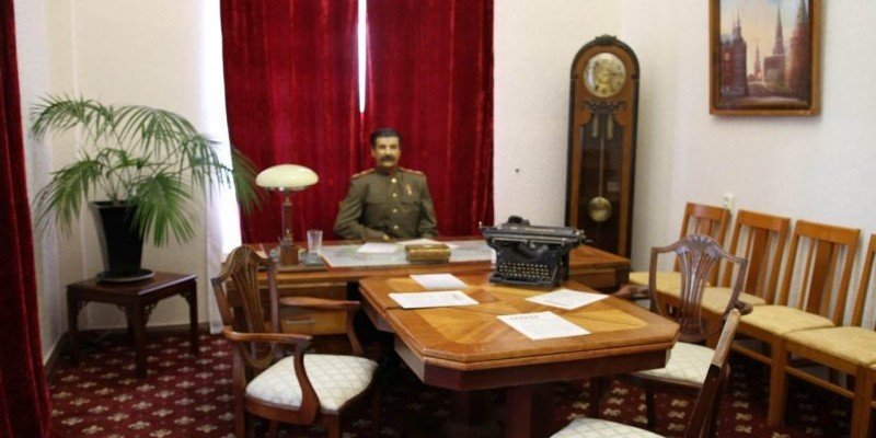 КРЫМ. В Ливадии открылась выставка об отдыхе Иосифа Сталина на полуострове