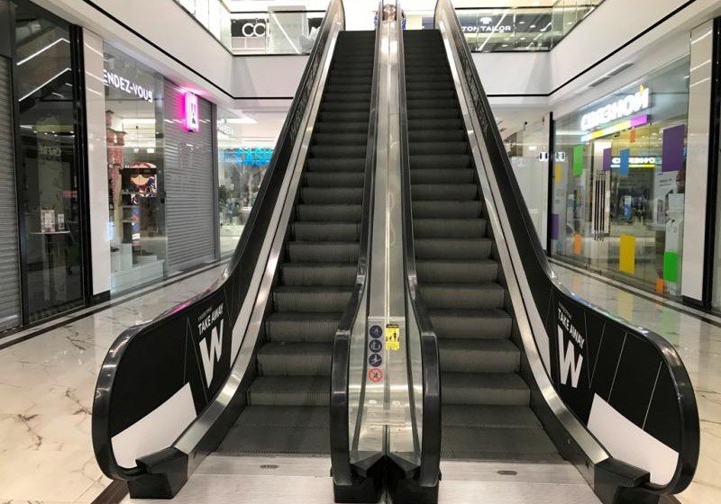 В целях экономии электричества в магазинах Германии стали отключать эскалаторы