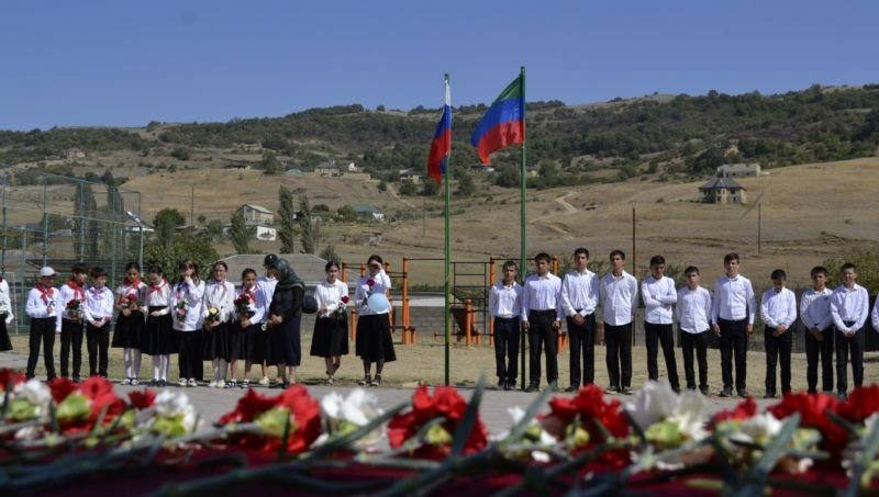 ЧЕЧНЯ. В Дагестане  увековечена память военнослужащего грозненского соединения Росгвардии