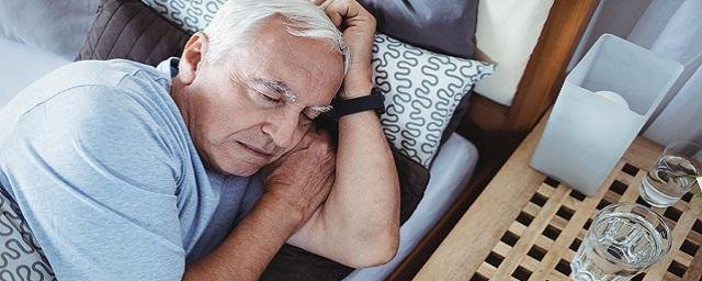 Китайские ученые заявили, что ранний отход ко сну может вызвать деменцию