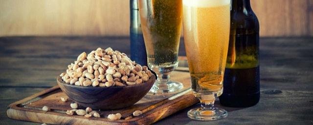 Андролог Богатырев рассказал о негативном влиянии пива и сои на либидо мужчин