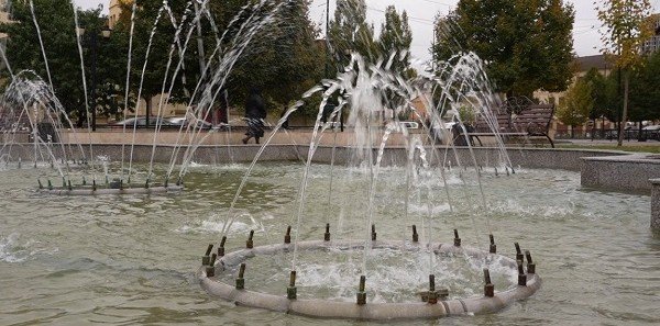 ЧЕЧНЯ. Грозненские фонтаны готовят к зиме