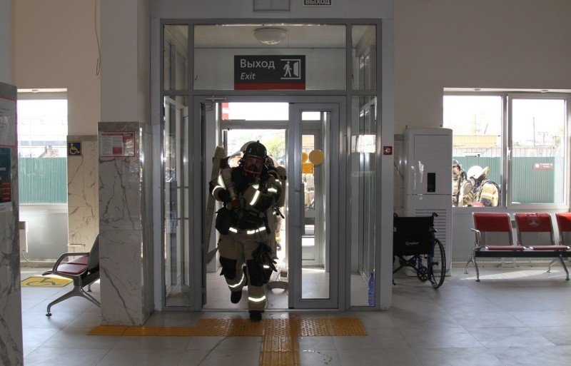 ЧЕЧНЯ. На ЖД-вокзале Грозного пожарные провели учение