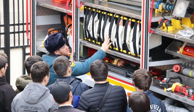 ЧЕЧНЯ. Студенты чеченского колледжа попробовали себя в роли пожарных