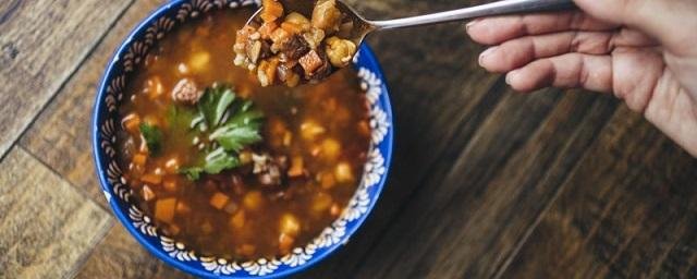 Диетолог Круглова развеяла миф о необходимости есть супы каждый день