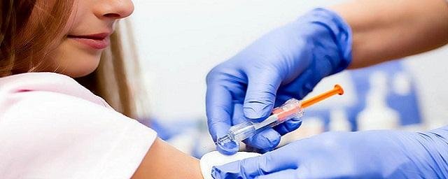 Роспотребнадзор: прививку от гриппа сделали 40% россиян