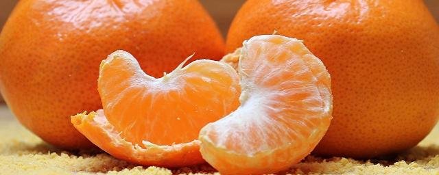 Диетолог Круглова: мандариновые косточки могут спровоцировать токсическое отравление