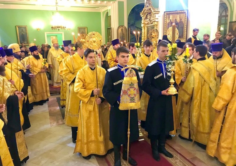 КАЛМЫКИЯ. Архиепископ Юстиниан принял участие во всенощном бдении в Андреевском соборе