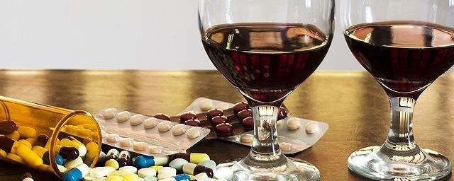 Минздрав предостерег болеющих ОРВИ и гриппом россиян от употребления алкоголя