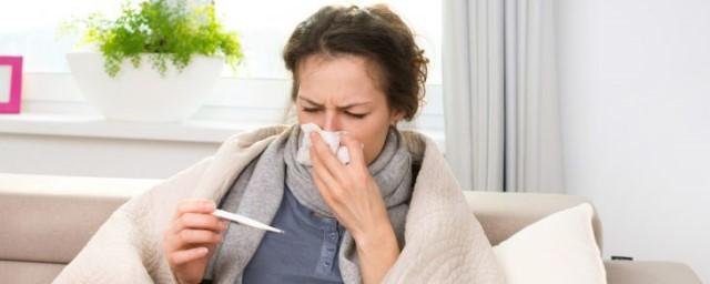 Россиянам объяснили, когда при простуде необходимо сбивать температуру