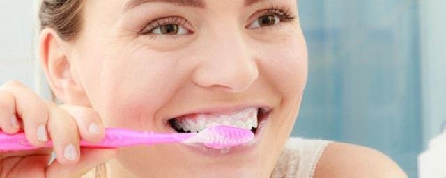 Стоматолог Бойцова рассказала, какие зубные щетки не чистят зубы