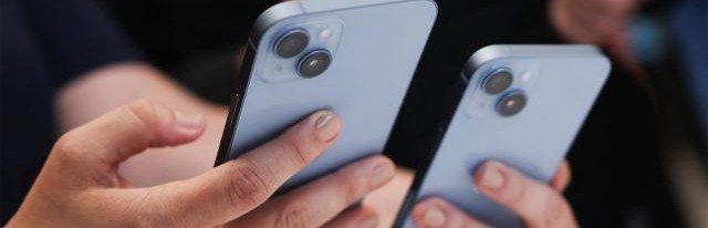 Аналитик Муртазин: Падение продаж iPhone в России связано с отключением ряда сервисов в стране