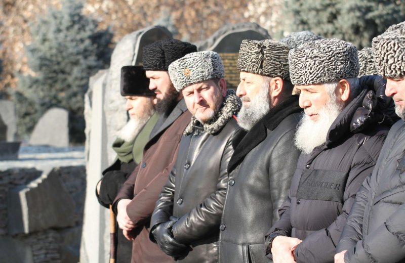 ЧЕЧНЯ. В регионе отметили День восстановления государственности чеченского народа (фото)