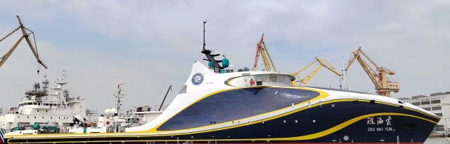 В Китае спустили на воду первое в мире беспилотное научно-исследовательское судно