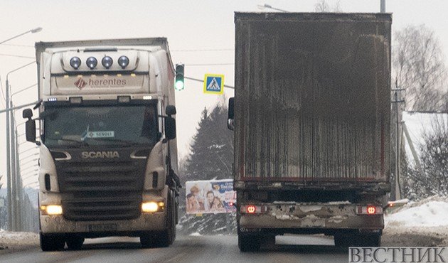 ГРУЗИЯ. Непогода вынудила водителей на Кавказе укрыться в пунктах обогрева