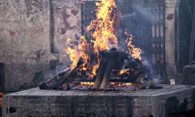 Мужчина вернулся домой спустя восемь месяцев после кремации