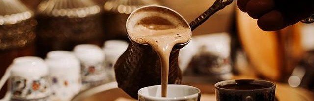 Регулярное употребление более трёх чашек кофе в день может навредить почкам