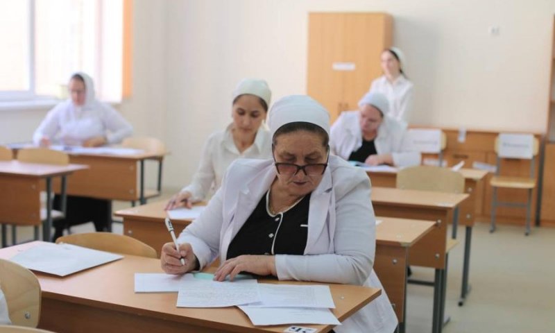 ЧЕЧНЯ. На второй этап конкурса по чеченскому языку «Нохчийн меттан говзанча» прошли 100 участников.