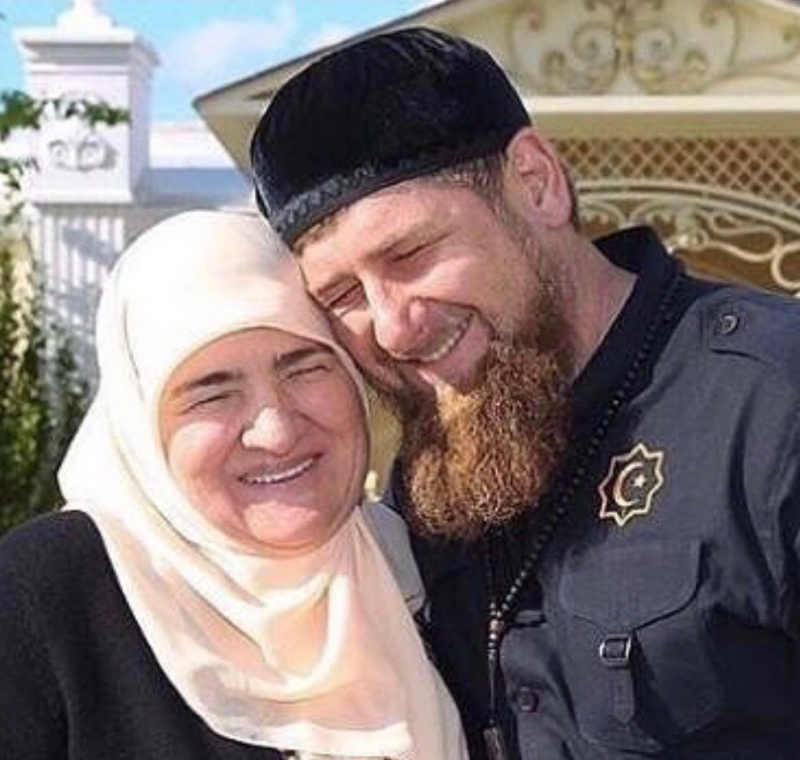 ЧЕЧНЯ. Рамзан Кадыров рассказал, кого первым поздравил с праздником Ид аль-Фитр