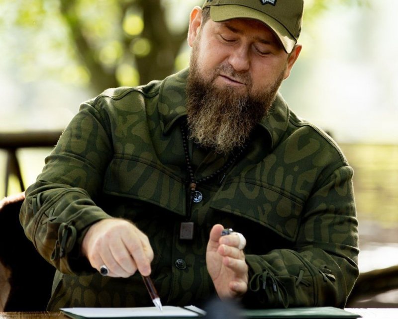 ЧЕЧНЯ. Р. Кадыров заявил, что вокруг ЧВК «Вагнер» подняли много шума, а нужно было просто «дожать» Бахмут