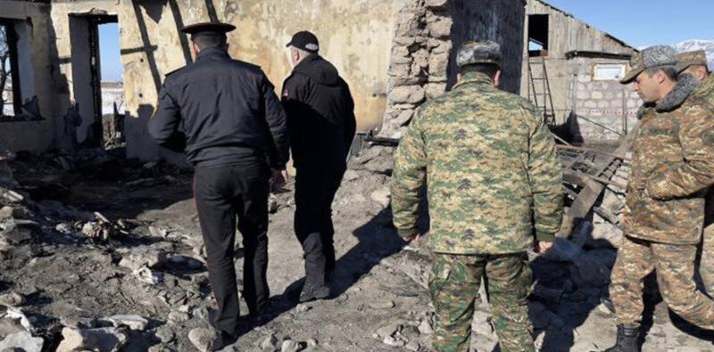 АРМЕНИЯ. Правоохранители не исключают причастность противника к смерти 15 военнослужащих в казарме села Азат