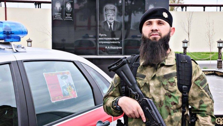 ЧЕЧНЯ. Чеченские росгвардейцы поддержали Всероссийскую акцию «Бессмертный автополк».
