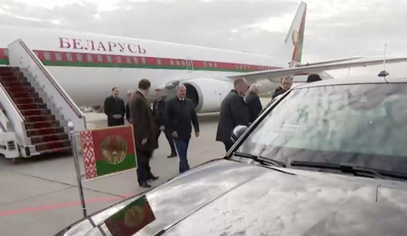ЧЕЧНЯ. Лукашенко прибыл с рабочим визитом в Москву