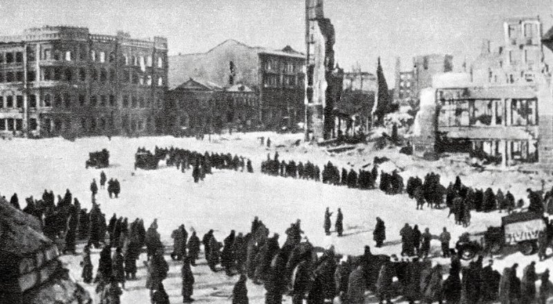 Жителям осажденного Сталинграда присвоен статус ветеранов ВОВ