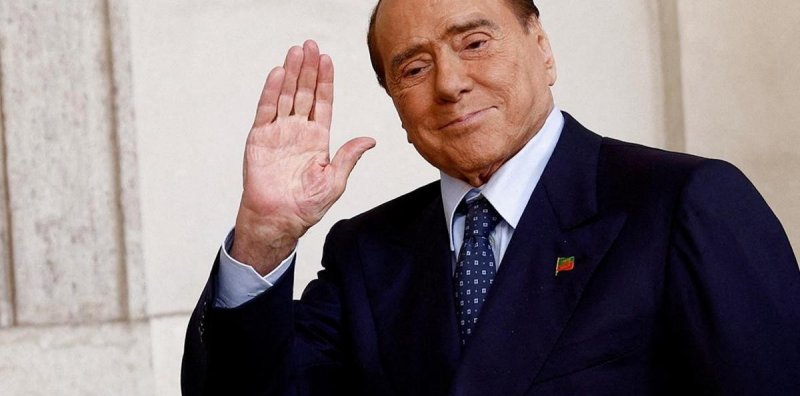 Умер премьер Италии Берлускони