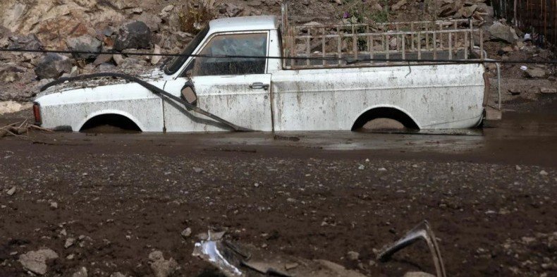 Жертвами наводнений в Иране стали 19 человек, трое пропали без вести