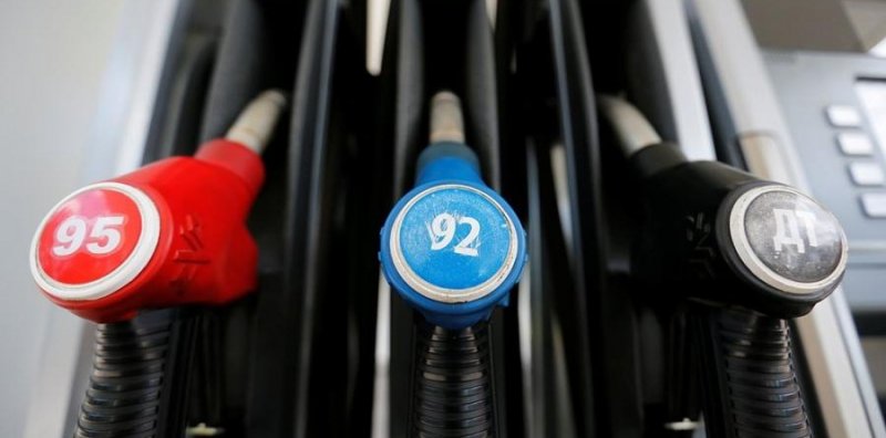 Цены на бензин АИ-92 и АИ-95 в РФ обновили рекордные значения