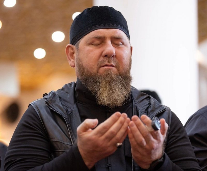 ЧЕЧНЯ. Глава ЧР Р. Кадыров поздравил мусульман с Новым 1445 годом по хиджре
