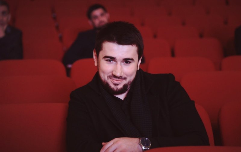 ЧЕЧНЯ.  Мурад Байкаев стал героем шоу «Лицо кавказской национальности»