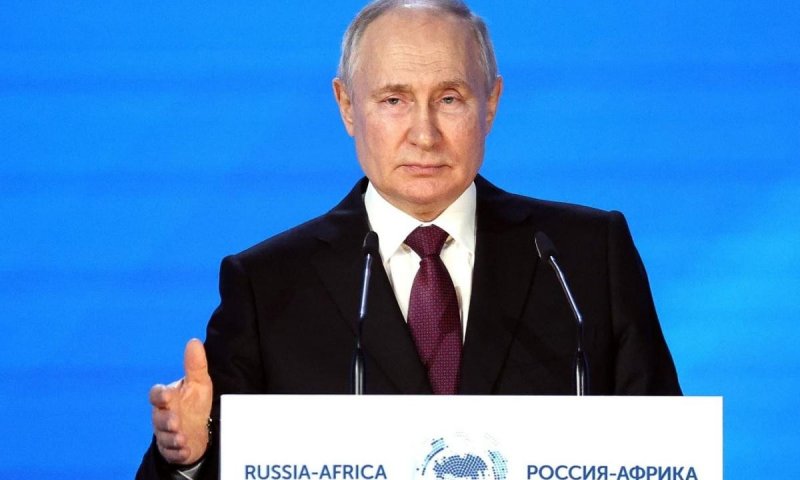 Президент РФ предложил строить в Африке заводы и электростанции