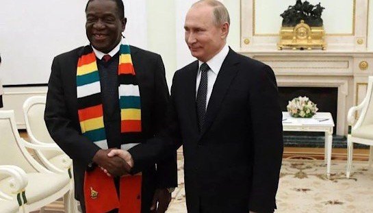 Путин подарил президенту Зимбабве вертолет