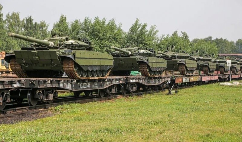 Российская армия получила очередную партию модернизированных танков Т-90М "Прорыв"