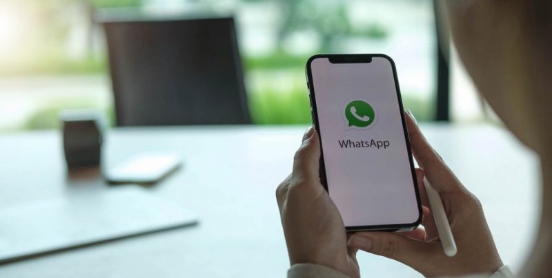 В WhatsApp появятся подсказки для отправки стикеров