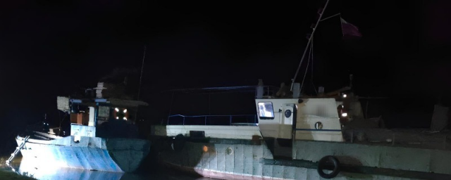 АСТРАХАНЬ. Под Астраханью на рыболовецком судне погиб механик от удара капроновым канатом в голову
