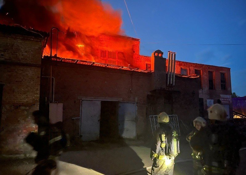 АСТРАХАНЬ. В одном из районов Астрахани произошёл крупный пожар