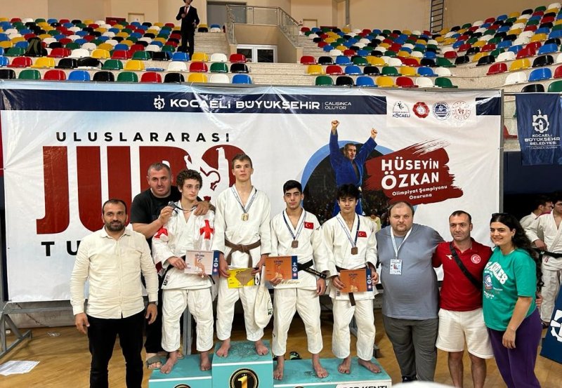 ЧЕЧНЯ. Чеченские спортсмены отличились на международном турнире по дзюдо в Турции
