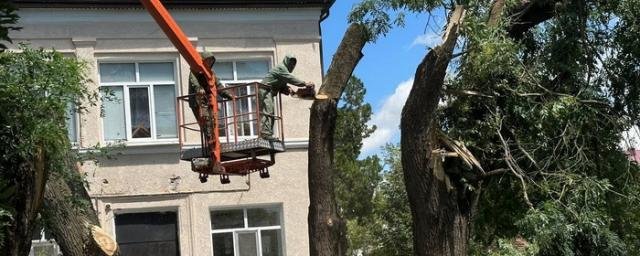 КЧР. В Черкесске продолжают устранять последствия удара стихии 28 июля