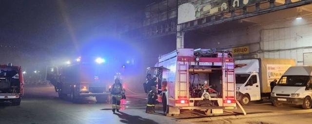 КРАСНОДАР. МЧС: в Краснодаре потушили пожар в складских помещениях на площади 400 квадратных метров
