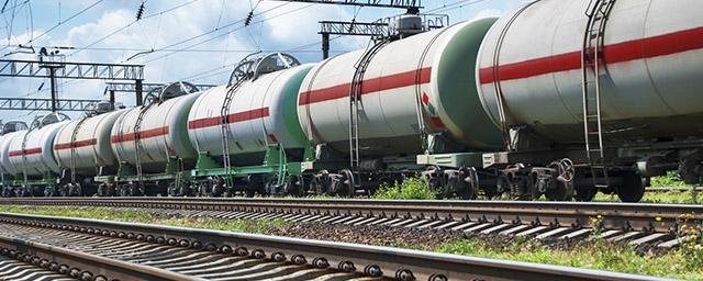 КРЫМ. Глава Минтранса Крыма Лукашенко: В республику за сутки доставили 60 вагонов бензина