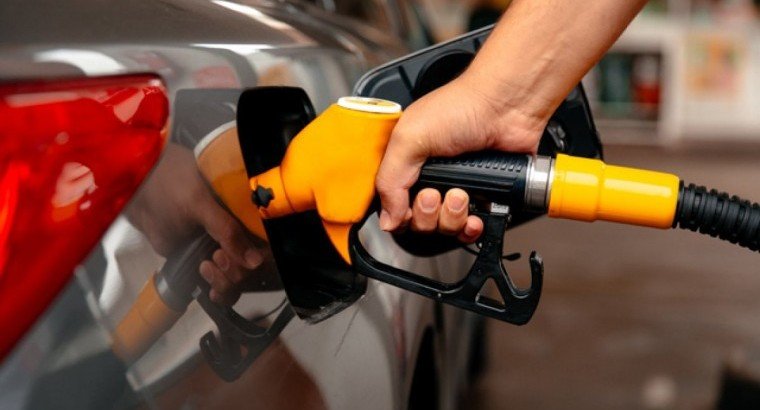 Российские цены на бензин достигли рекордной отметки