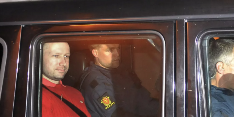 Убивший 77 человек Брейвик подал в суд на Норвегию из-за «бесчеловечных» условий в тюрьме
