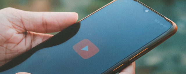 YouTube начал тестирование сервиса поиска музыки по напеву