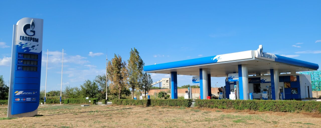 АСТРАХАНЬ. На астраханских АЗС «Газпром» постепенно начало появляться топливо