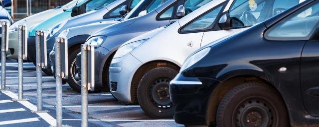 СТАВРОПОЛЬЕ. Почти 90% водителей не оплатили парковку у крайбольницы на улице Семашко в Ставрополе